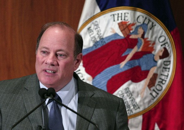 Local4News's tweet image. Duggan to announce 2 years of free tuition for all Detroit high school graduates
bit.ly/1o4t9Kb #Local4