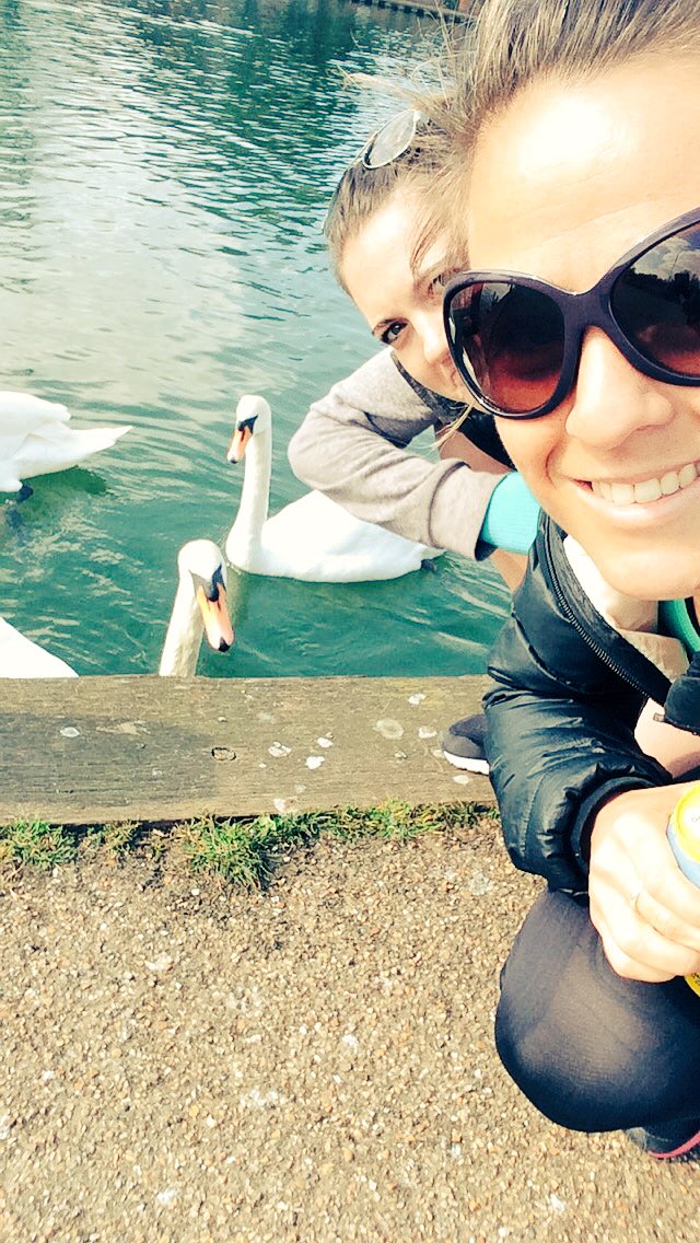 dirkiewasha's tweet photo. Good day out training and enjoying some rare English sun rays☀️ @ainzmc @stownsend7 https://t.co/q6fUfUt9EX