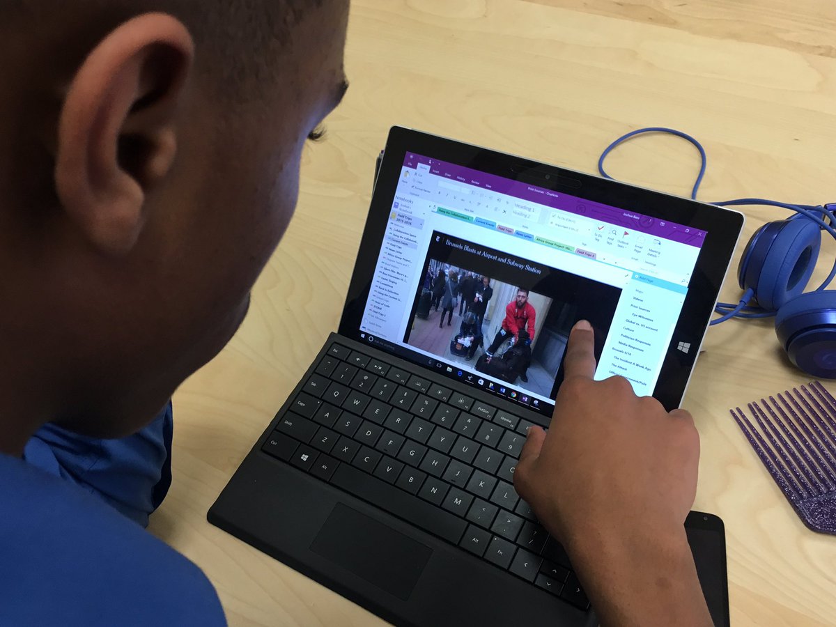 mrzphd's tweet photo. #Brussels study in high school, #politics @OneNoteEDU @sway #ShowcaseSchool #MIEExpert https://t.co/5beKCjpl90