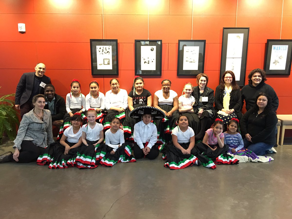 MissBeerbower's tweet photo. Ballet Folklorico de Roosevelt performing at #GraduateTacoma @BroadwayCenter @tacomaschools https://t.co/7zHagIoq9U