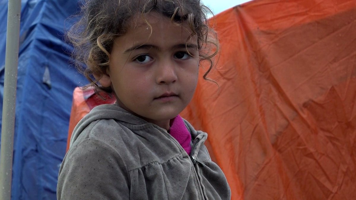 After #EUTurkeyDeal, conditions in #Idomeni continue to deteriorate. Our video:  https://t.co/dbrkD2KH37 https://t.co/Ok0BSztfCj