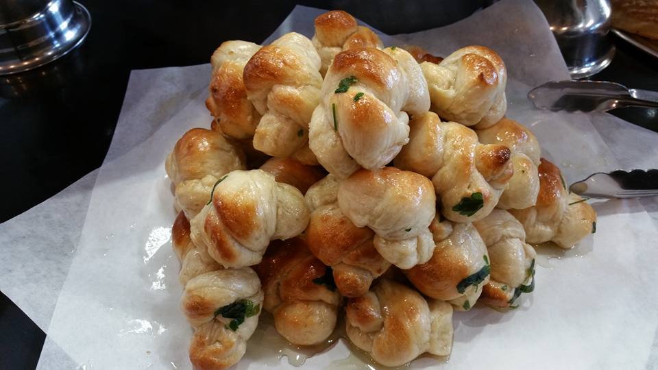 NYUpperCrust's tweet image. Come on down and have some of our delicious garlic knots...