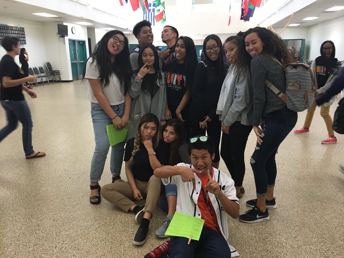 shanghaishawtyy's tweet photo. #erhsunity love the forum, thank you for everything https://t.co/RptS693qkP