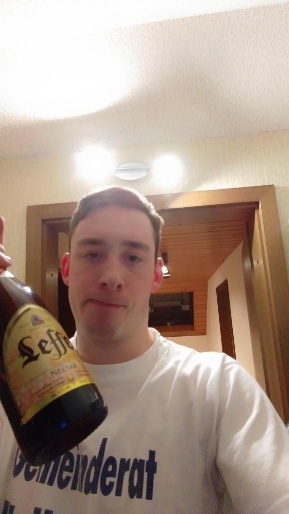 #aufdieLiebe mit belgischem Bier...
So nah an der grenze wo man Belgiens Gefühle einatmen kann...