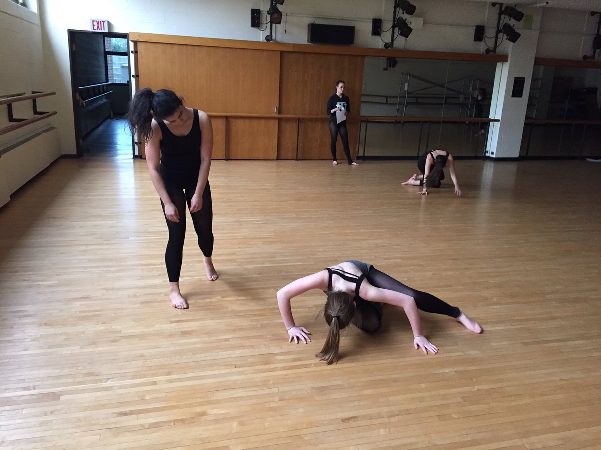 jowininsky's tweet photo. My students.....exploring, creating 💜#IEAhelpsout #NTdance #dancelabratory https://t.co/1MCPQ0eOoU