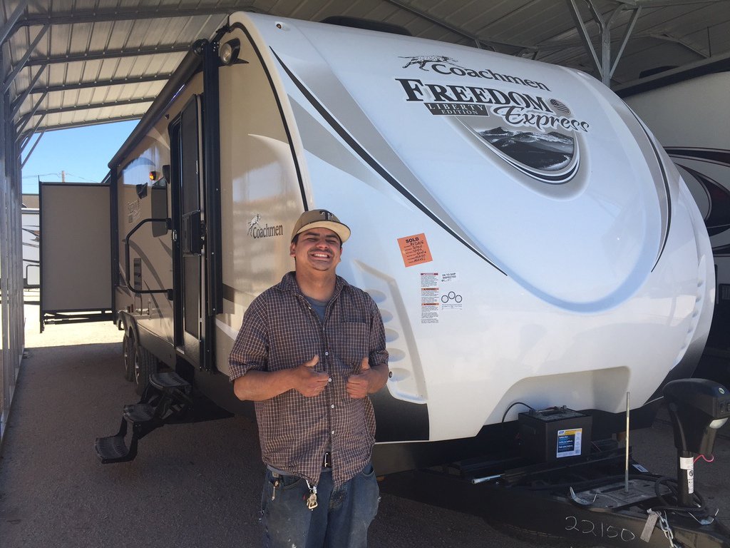 FunTownRV's tweet photo. RV DAVE SOLD!!! Mr.Linn his 2016 
FREEDOM EXPRESS 312BHDSLE https://t.co/wttcD8dJae