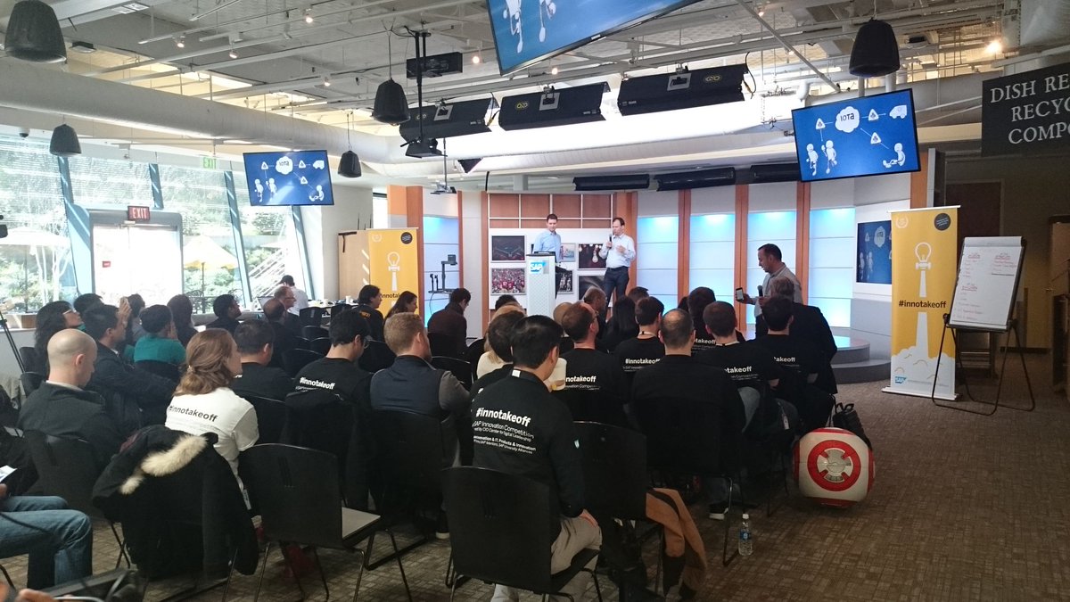 DataMichi's tweet photo. Presentation time ⌚ #innotakeoff. Fear the jury, they have the business insights. #SAPPower #iota https://t.co/17lMydcXnW