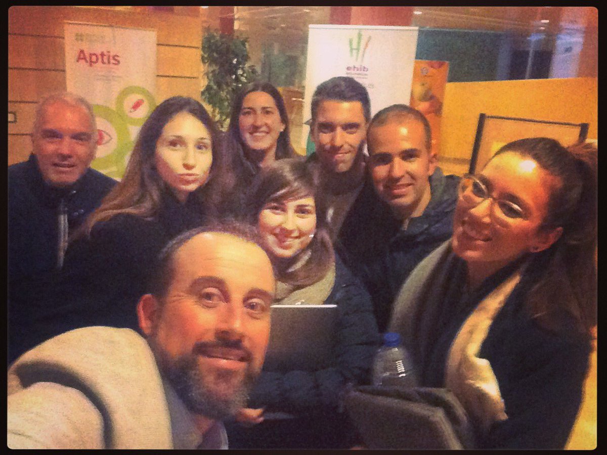 jluismateo10's tweet photo. @MarinaRossell0 @kanchevakris @FosiJimenez  @bernatpayeras gracias por vuestra amabilidad.Un lujo participar #ECMUIB https://t.co/Foa7Nbj3pO