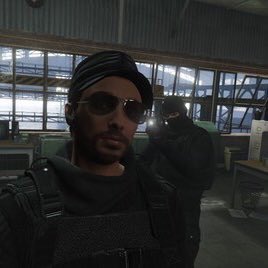 CATTeamUSSS's tweet image. The Commander and the Assistant Commander made a selfie before work. @MisterPsycoUSSS @BuffaloUSSS