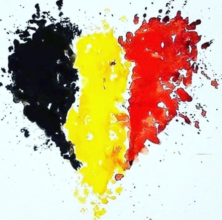 TiniStoessel's tweet photo. #PrayersForBelgium 🙏🏻 por Bruselas. https://t.co/oGIKaW01s6