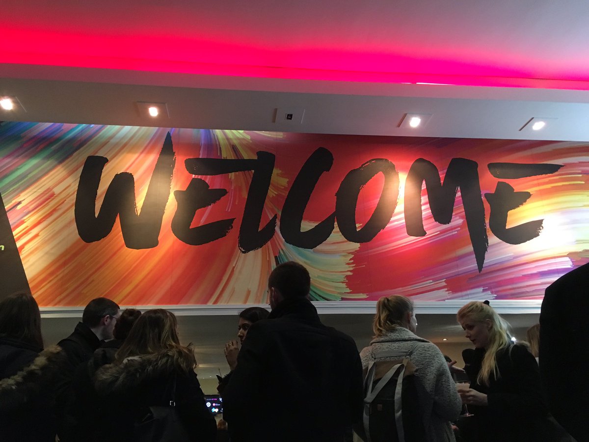 evoyagesgroup's tweet photo. @evoyagesgroup at the @AltitudeLondon event! #altitudelondon #excited #London https://t.co/IeSkpJAqGG