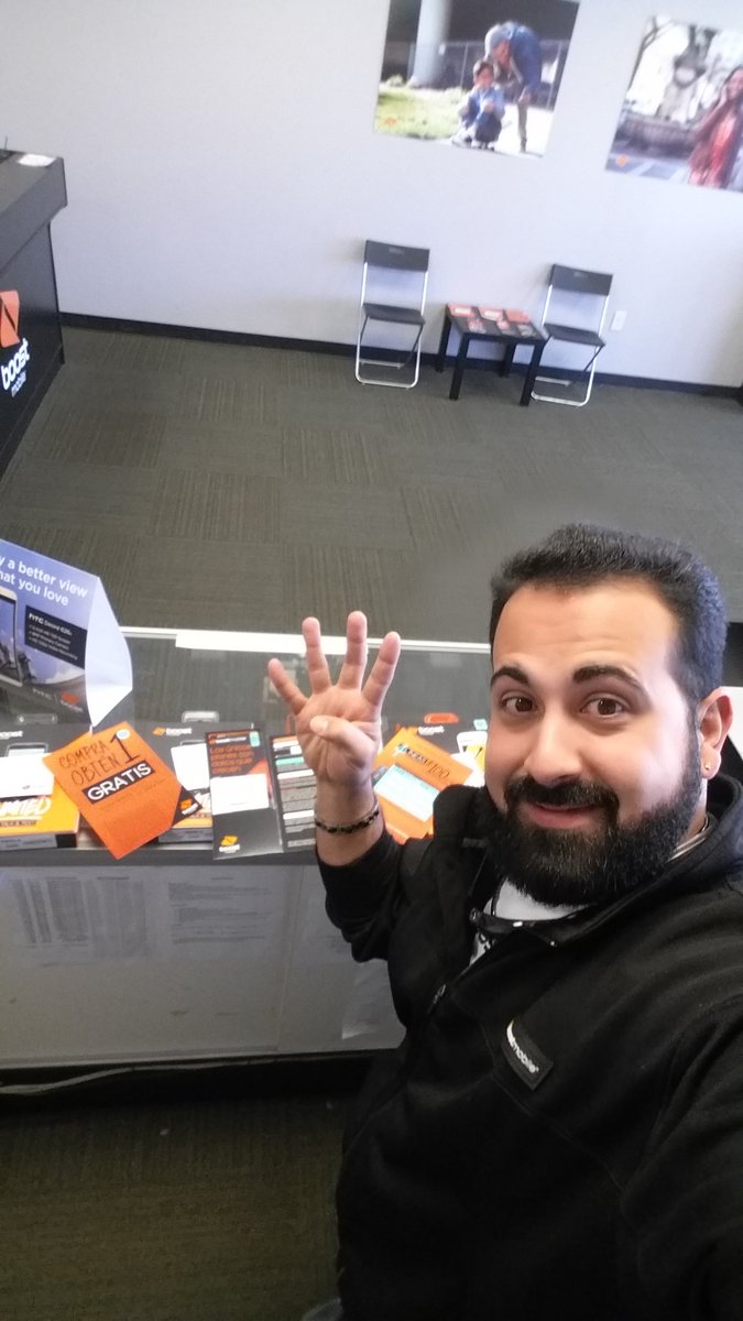 Jsalt_Business's tweet photo. Just close a 4 new line family deal @CK75Enterprise @SPGWinston @Actify_KenV @SprintCarolinas @SellWithLG @Moto_USA https://t.co/90qoufra6y