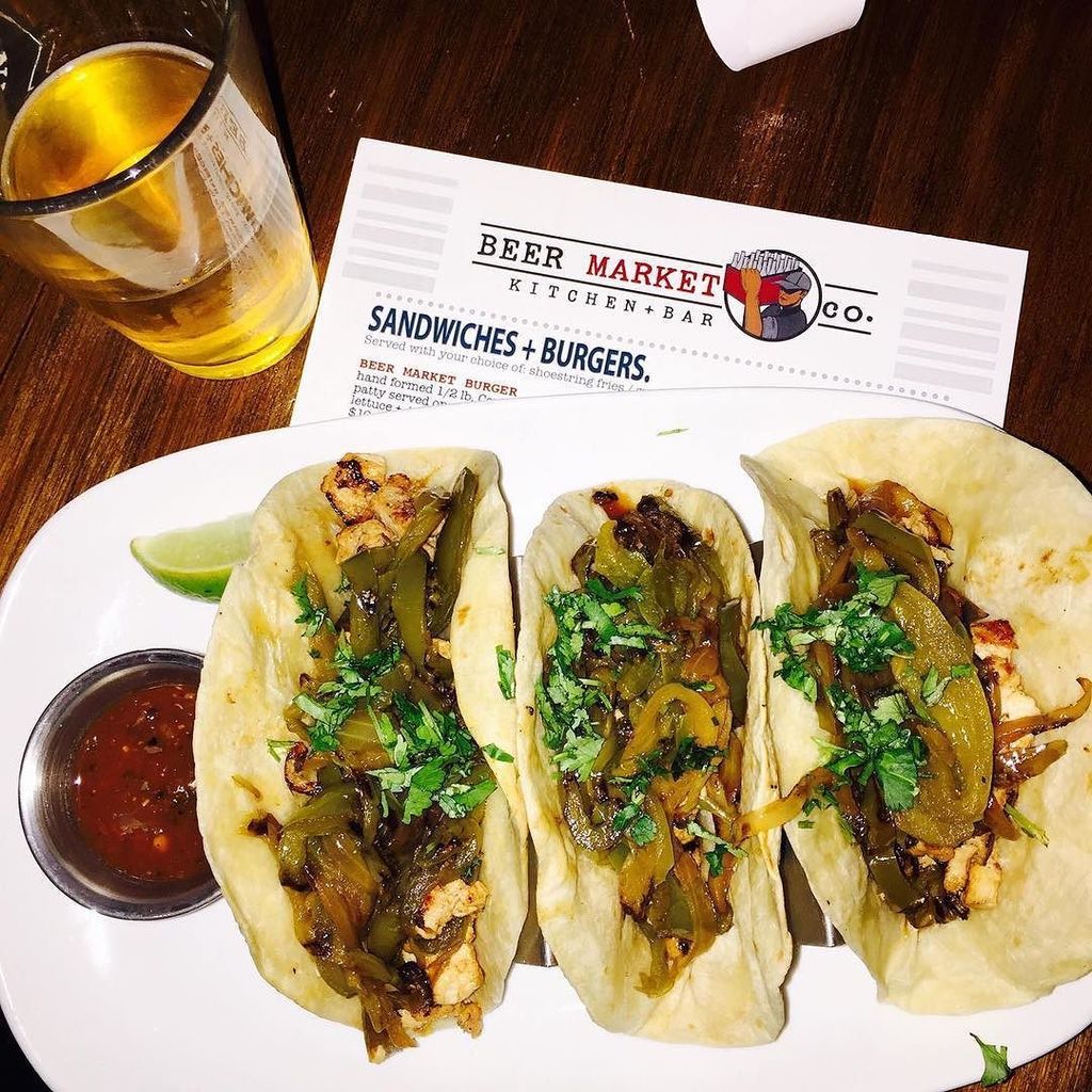 BMCStudemont's tweet photo. Taco Tuesday is finally here so come enjoy along with $3 Texas Drafts! #tacotuesday #texasdrafts #happyhour #thepla… https://t.co/y9tC1RY1Zn