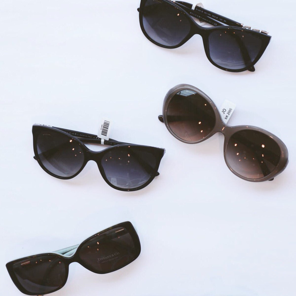 jamjoomoptical's tweet photo. Find all the newest and most unique #sunglasses at #JO ✨

#Jeddah #Tahlia #Opticals #Ksa #جدة #نظارات #التحلية https://t.co/kq28UTme6V