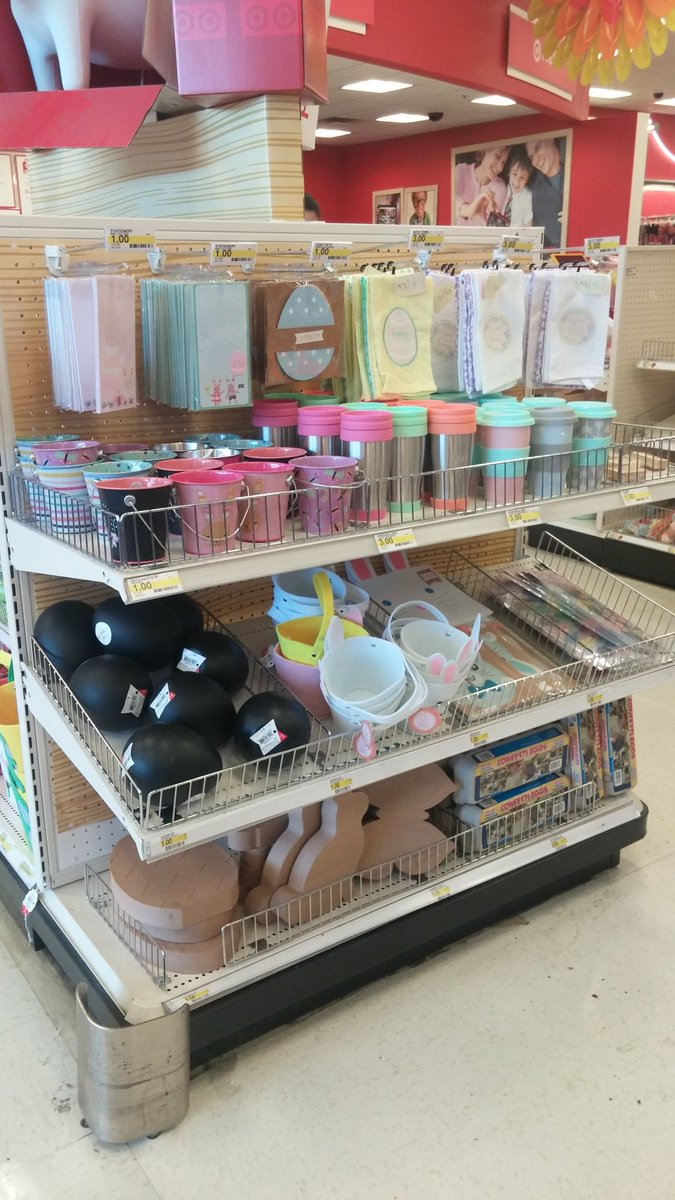 fonziboy92's tweet photo. Driving Seasonal sales in Bullseye's Playground #Sales #Seasonalsales #Easter @KDUB_40 @sandy_chan3 @AmandaWallin827 https://t.co/G5MxWQoUoT