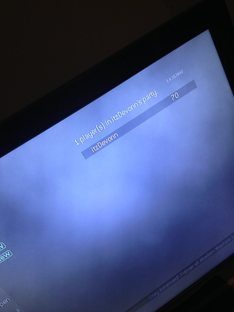 ELCTRCAL's tweet photo. @Tenser i'm gonna go on BO2 and MW2 until I find you, i'm gonna watch your vids on my iPad at the same time, ily. https://t.co/i0ijybN18K