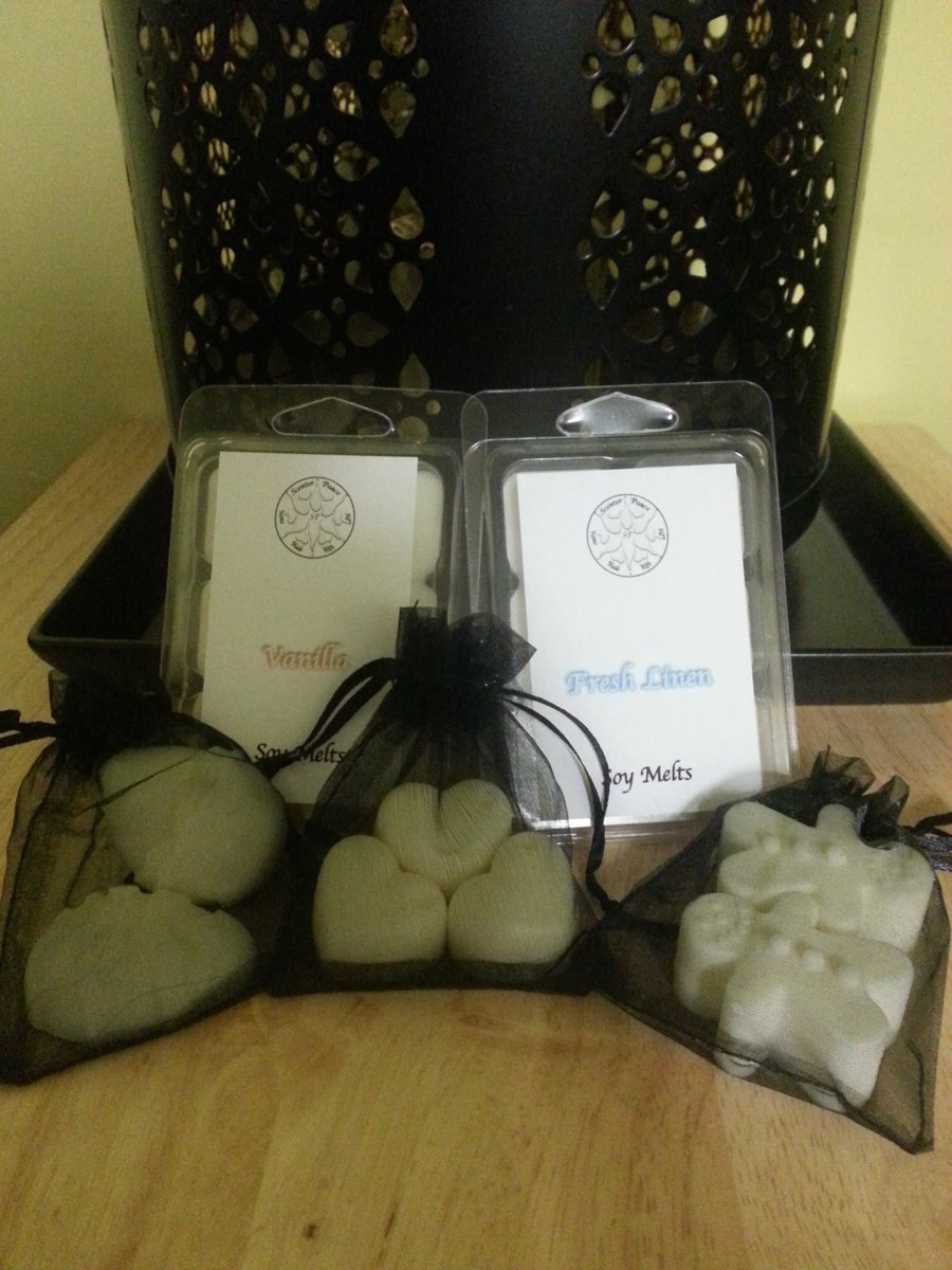 ScenterPeace's tweet photo. Fresh linen melts, vanilla melts and chocolate Easter egg melts #soy melts #easteregg #HappyEaster https://t.co/QWjoTo5kvK