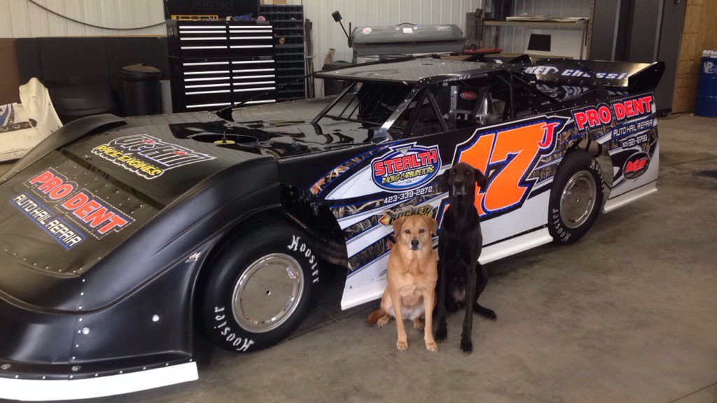 Got the Pro Dent <a href="/Rocket_Chassis/">Rocket Chassis</a> nearly ready for the 2016 season w <a href="/01thrill_vic/">Vic hill</a> motors and #StealthCarbs