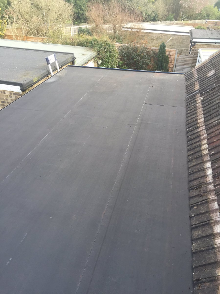 RoofSmartLtd's tweet photo. #EPDM #Rubber #roof #replacement #Hitchin #hertfordshire #roofing @roofsmartltd https://t.co/HwQz8pcqGc