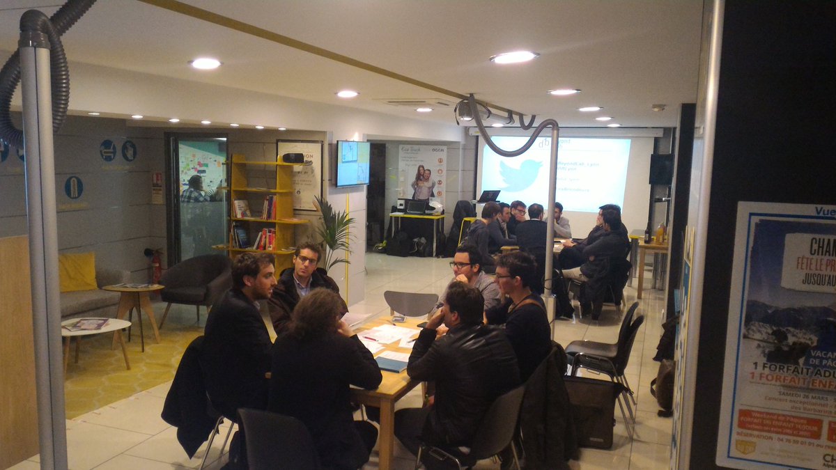 BeyondLab_Lyon's tweet photo. Ça brainstorme au @tuba_lyon 
#BLLyon #IT #Maths #Info https://t.co/A0HmuqJIX2
