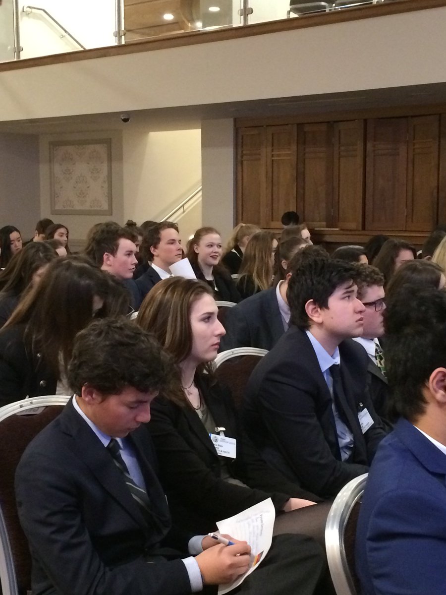 SAIMUN_Fonty's tweet photo. Our kids in action #SAIMUN2016 https://t.co/aezzAAPV5Y