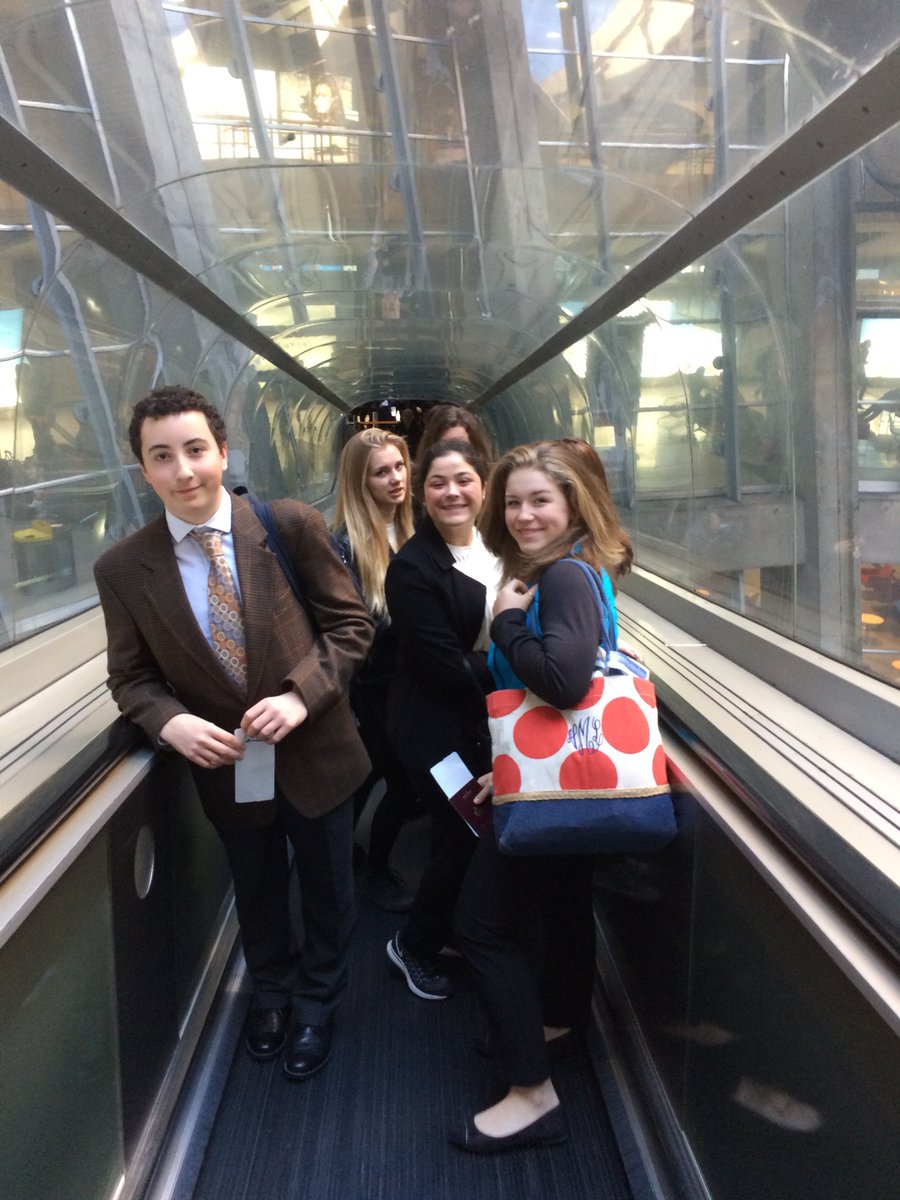SAIMUN_Fonty's tweet photo. Arrived an hour late yesterday but spirits were high and everyone went into lobbying just fine #SAIMUN2016 https://t.co/5baPyPtRoW