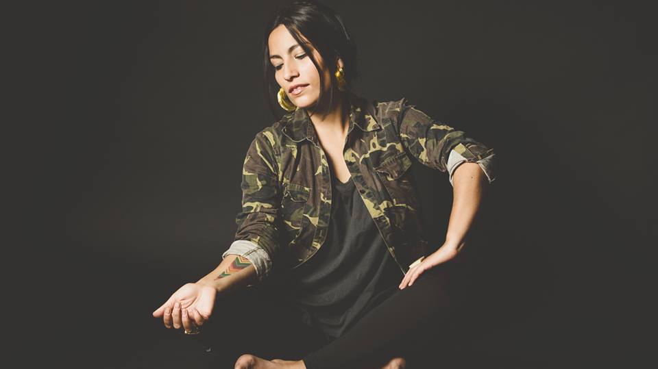 WorldMusicChile's tweet photo. @anatijoux (la cara de nana) lanza duras palabras contra @CeciliaBolocco :O https://t.co/LbFHwV7qvH