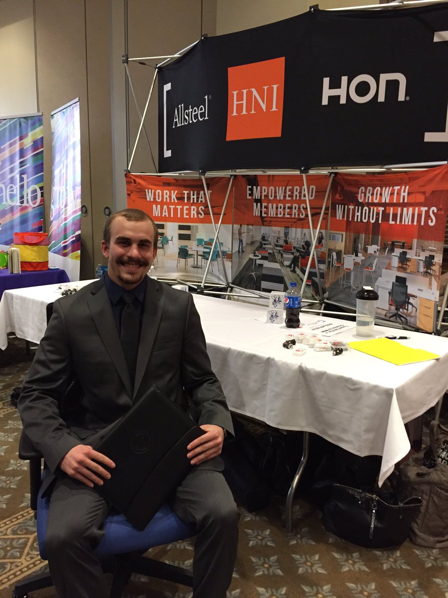 HNI_On_Campus's tweet photo. @seanmac120 Congratulations! You're the winner or our Ignition chair! #HNIonCampus #ProFair https://t.co/sRlQ2A64Sp