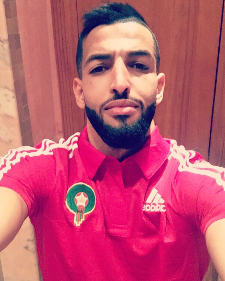 ChebakeIssam's tweet photo. Mes couleurs dans le sang 💉🇲🇦🙏🏽 #DimaMaghrib #fierte #honneur https://t.co/x8thAbyqjV