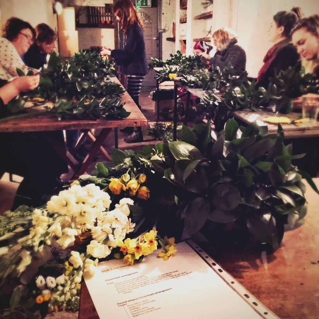 FlowerSchoolBtn's tweet image. Hard at in on week 2 of the Six Week Career Change course in the lovely @Cafe_Rust
