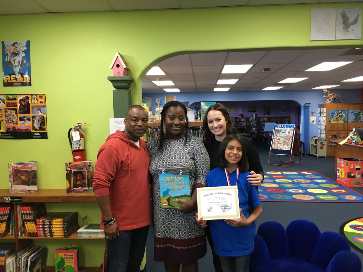 FosterCUSD's tweet photo. 1,200 min read in one week. Crystal Arreola is our reading rainbow winner!! #readingrainbow #wmefoundation https://t.co/7GiKt8dbjl