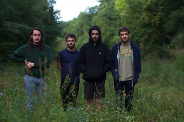A review of <a href="/thehotelyear/">The Hotelier</a> Goodness bit.ly/1ZoVkkJ  
Listen to "Piano Player" here:bit.ly/1U5sA0F