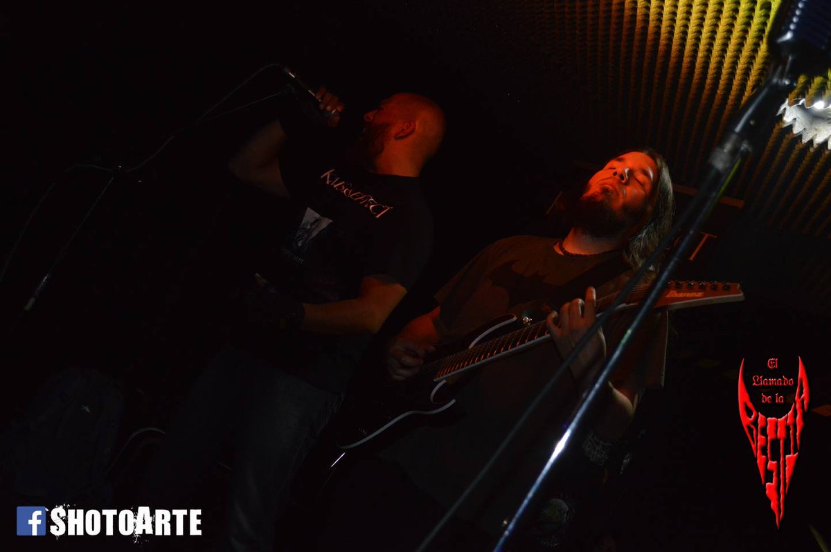 Kause_Effect's tweet photo. Agradecemos a nuestros karnales de @LlamadoBestia, que nos comparten unas imágenes del #KalaniSpringFest2016. https://t.co/kmZIGJIuko