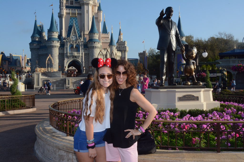 SpinMom2's tweet photo. Minnie ears are just happy. @RomiWinston https://t.co/yaB1680R10