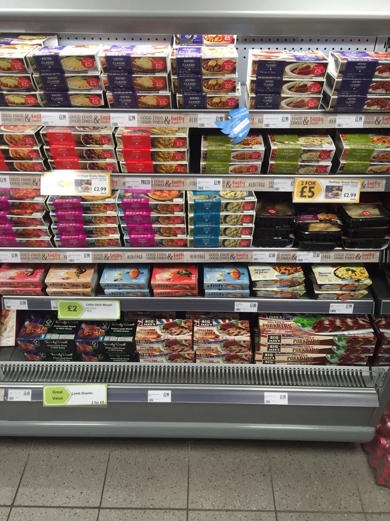 MyLocalBenfleet's tweet photo. Need a quick, easy dinner? We have a range of fresh and tasty ready meals! Only £2.99 or 2 for £5! https://t.co/If0fQPjJh6