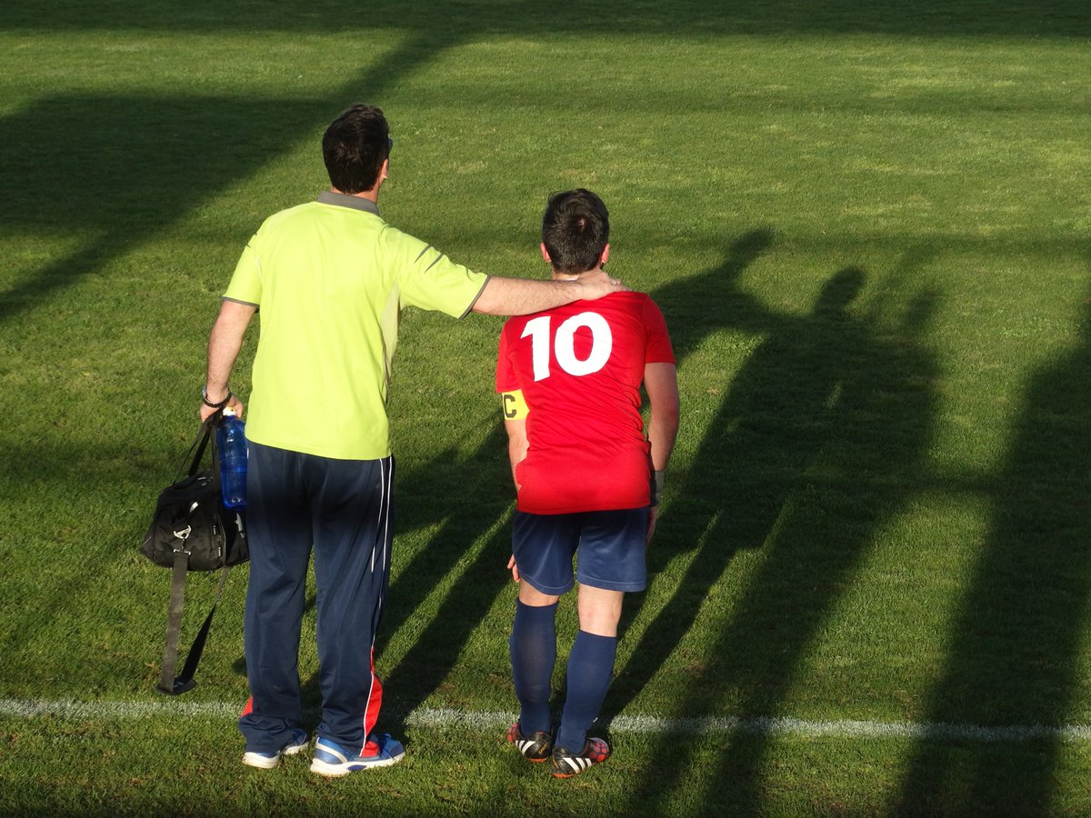 EMDTALAVERA's tweet photo. Convivencia de Fútbol 91-98, Jugadores entrenados por Jose del Águila, 25 Marzo 2016 en el Campo de fútbol municipal https://t.co/WWDu8p6ALK