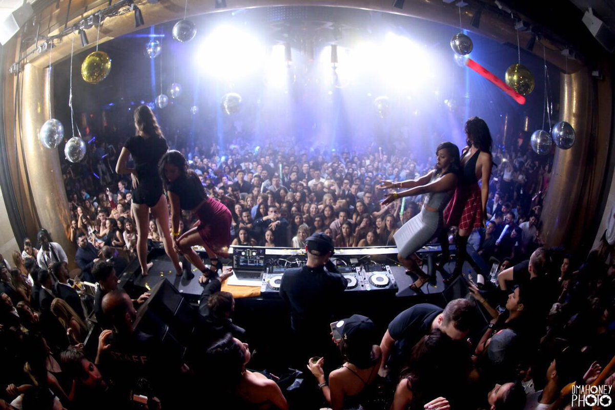 diplo's tweet photo. Maddecent Monday ❣ @XSlasvegas 7th anniversary https://t.co/TuIqrORoZU