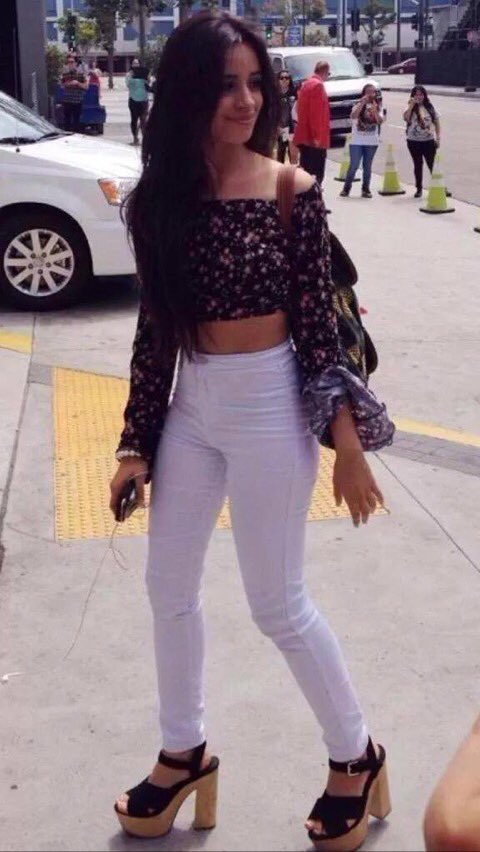 arielmallen's tweet photo. be the one, be the one to take my soul&amp;make it undone, be the one, be the one to take me home&amp;show me the sun. https://t.co/LNEIHd7sSm