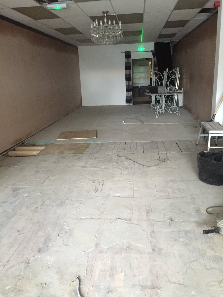 inthepink75's tweet photo. Things moving on with the refurb of our new shop premises #perfectlevelmaster #jewellery #cleethorpes https://t.co/jnYMTIePuO