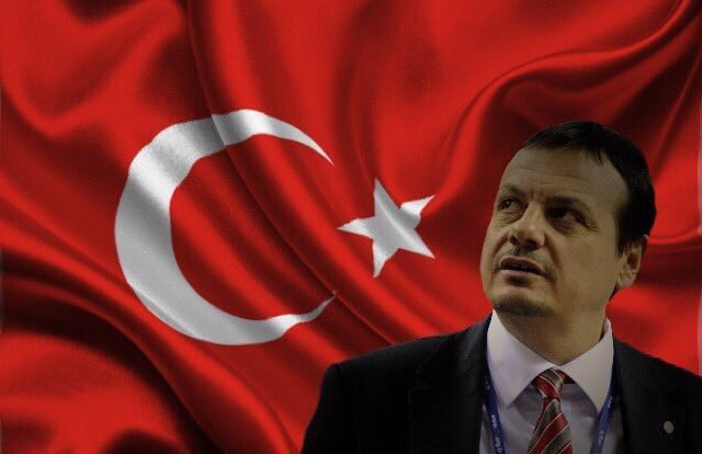 TekYurekcom's tweet photo. DESTAN YAZIYORUZ DESTAN!

YARI FİNALDEYİZ!

HOCALARIN HOCASI VE ASLANLARINA TEŞEKKÜRLER! #YenilmezArmada https://t.co/e8QOa3idqS