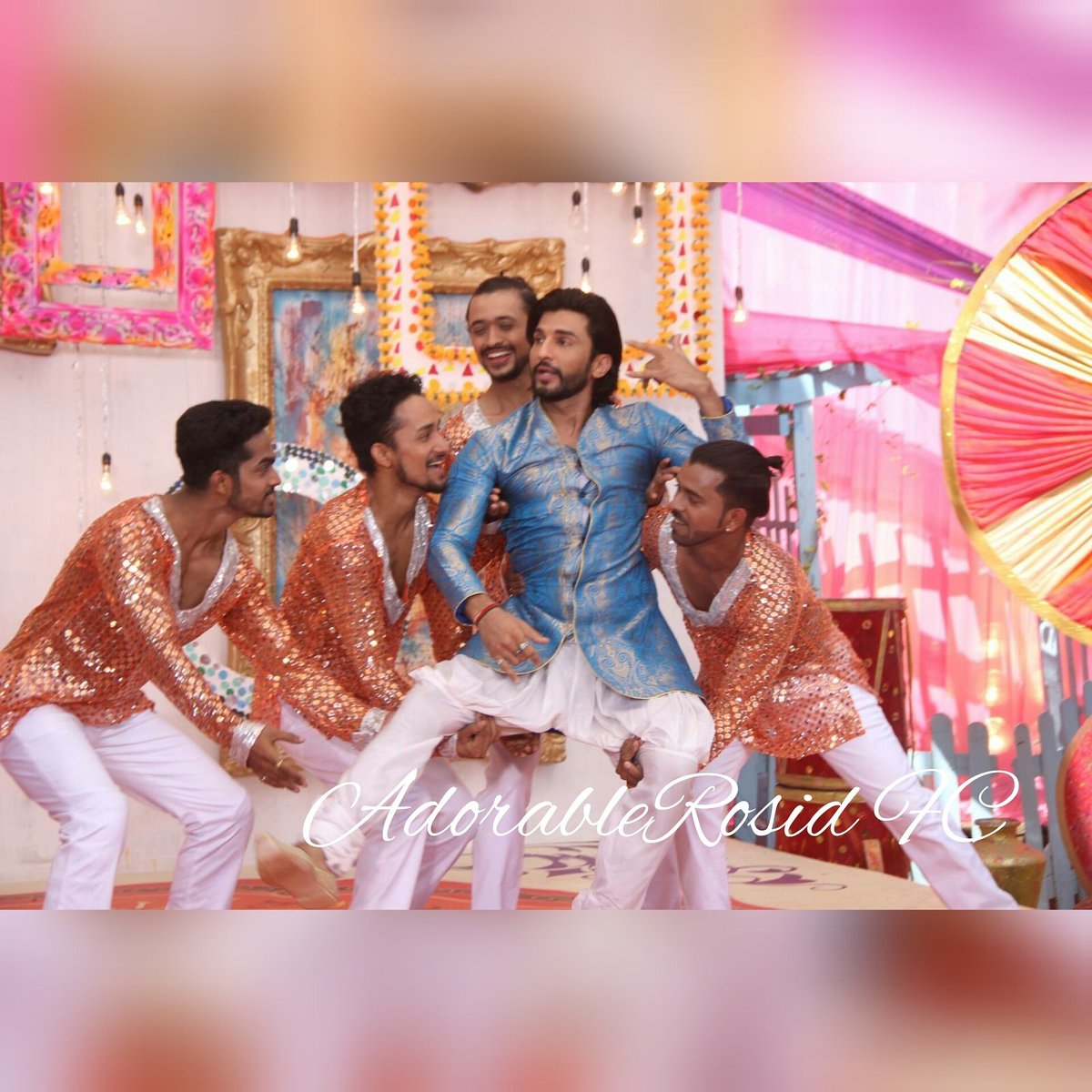 AdorableRoSidFC's tweet photo. Rosid Holi Dance 2016 #RangDeColors #sizzlingperformance @manishmischief @avika_n_joy @ColorsTV https://t.co/B02XKEh9IR