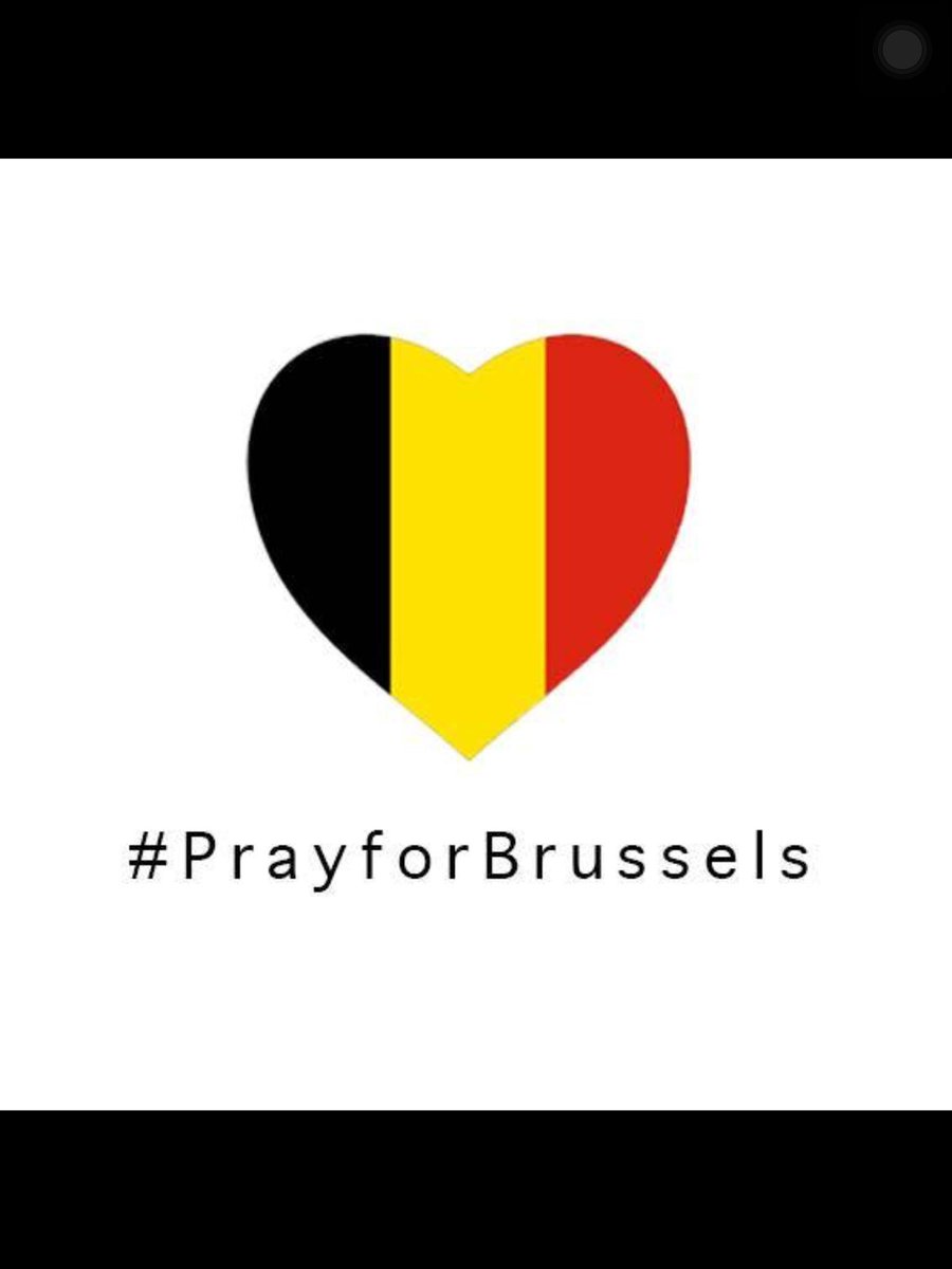 CTronky's tweet photo. Bruxelles non mollare https://t.co/nDyW7kRyVu