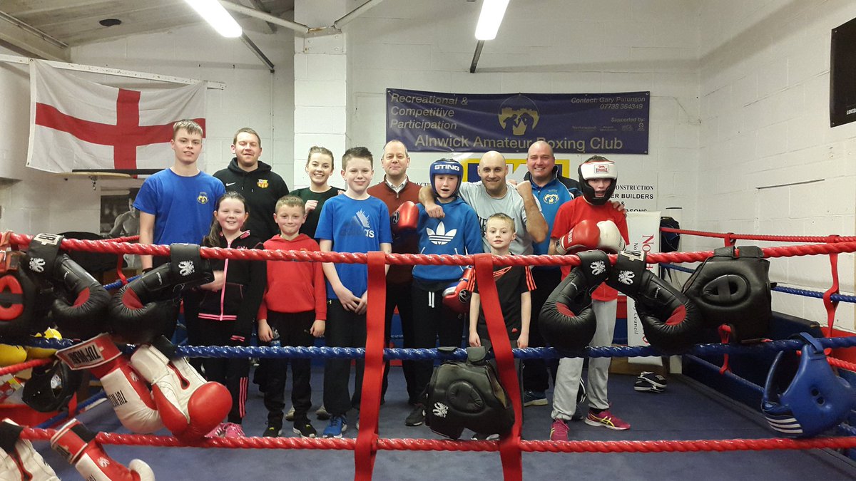 AlnwickABC's tweet image. @AlnwickABC @Sported_NE @CMConsultants Colin came in the gym to catch up on progress of our BoxOn project