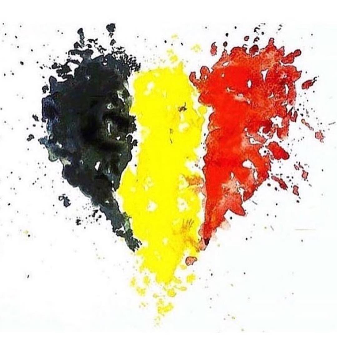 GeminiBracelets's tweet photo. Een diepzwarte dag vandaag. We denken aan de slachtoffers, familie en hun vrienden. Let love rule!  🇧🇪 https://t.co/zgE9MJj2BZ