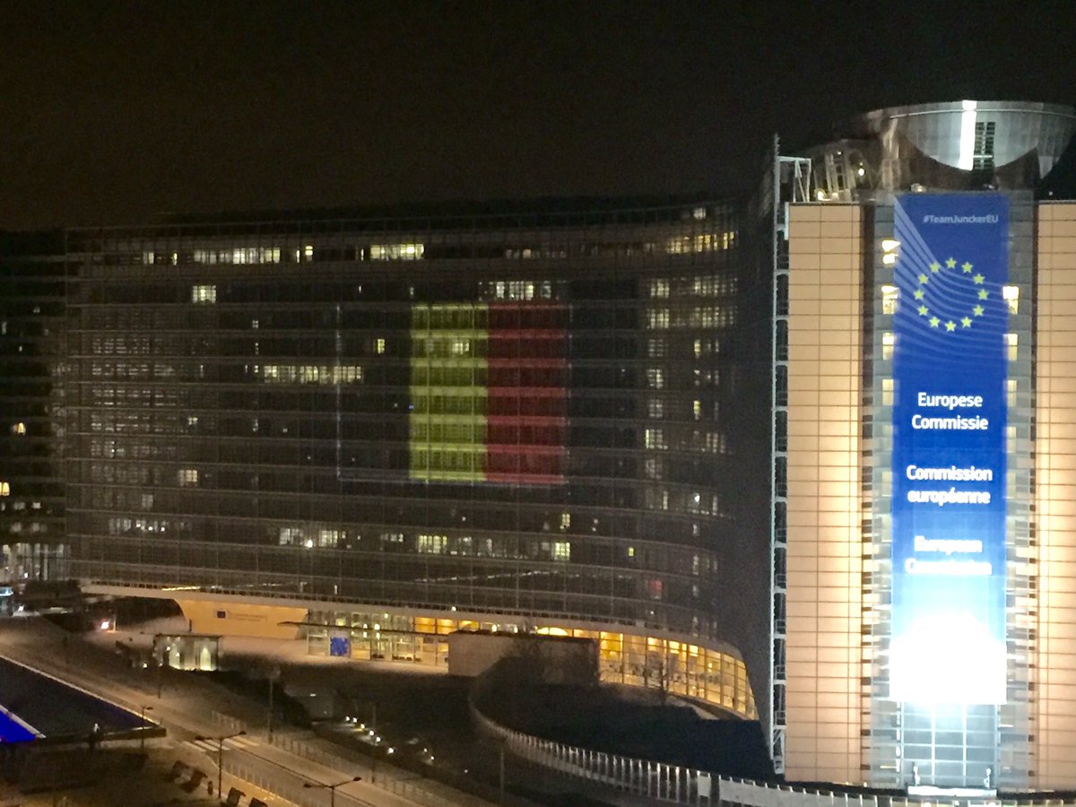 amandajarcher's tweet photo. View from my office this evening. What a day. @EU_Commission @UKinBelgium #BrusselsAttacks #BXLove https://t.co/kH1HcZpss2