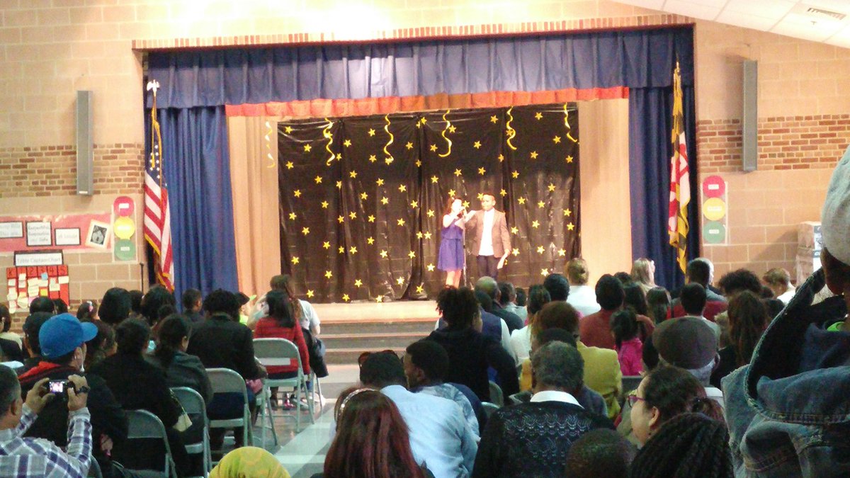 ShebraEvans's tweet photo. Loving our student mistress and master of ceremonies. #futureleadersintraining https://t.co/TKbLgWvhG9