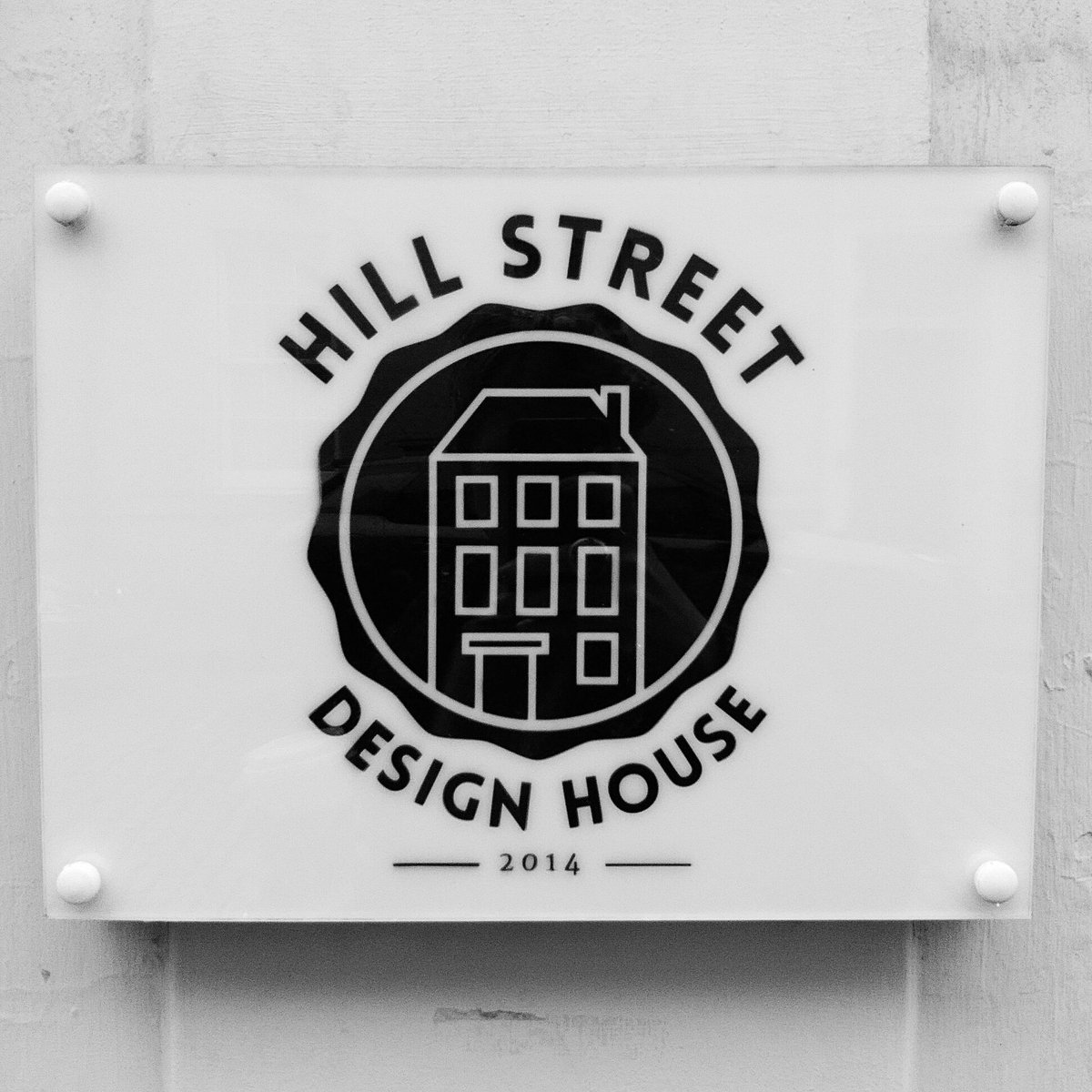 bertybdesigns's tweet photo. Excited to move into a brand new studio in @3HillStreet today! Who knew BertyB came with so much baggage! #movingday https://t.co/e6JsCcJdrH