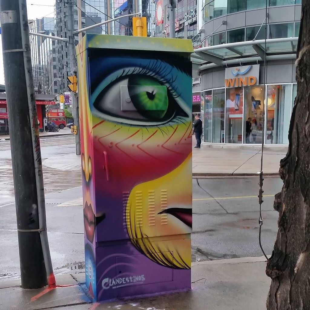 StArtEverywhere's tweet photo. Colour Face @shalakattack #lovetoronto #graffitiporn #torontograffitiart #streetarttoronto #streetsoftoronto #ig_gr… https://t.co/mfje1JaUPi