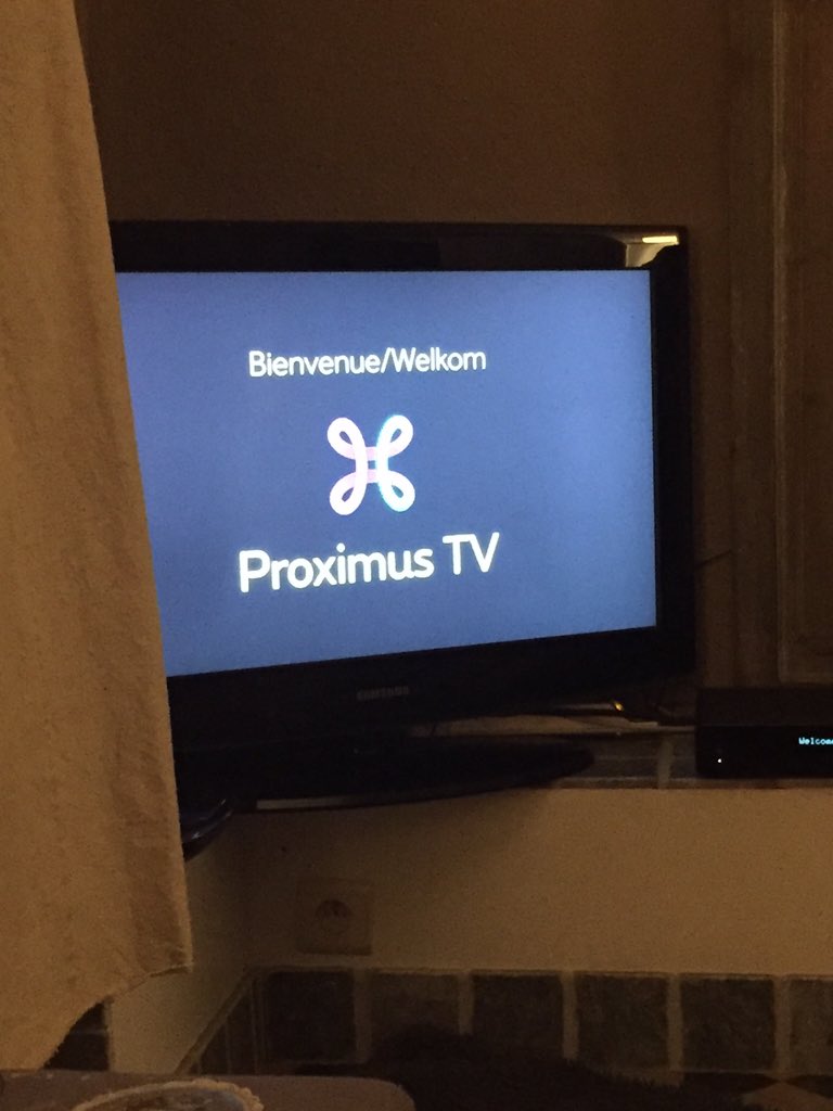 chaarliineee's tweet photo. @proximus est ce normal ?
Ça fait plus d'une demi heure que ça charge .. ? https://t.co/UTE4CH3Eiv