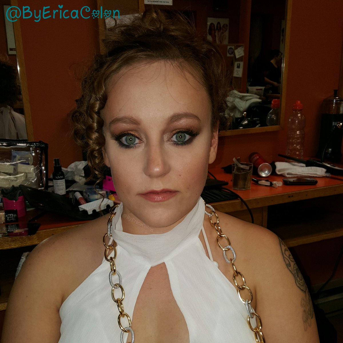 EColonMakeup's tweet photo. Ancient Greek Inspired Makeup I did a while back #ByEricaColon #HintOfMakeup #MakeupByMe #Makeup #MUA #MakeupArtist https://t.co/RLS9kfXr9G